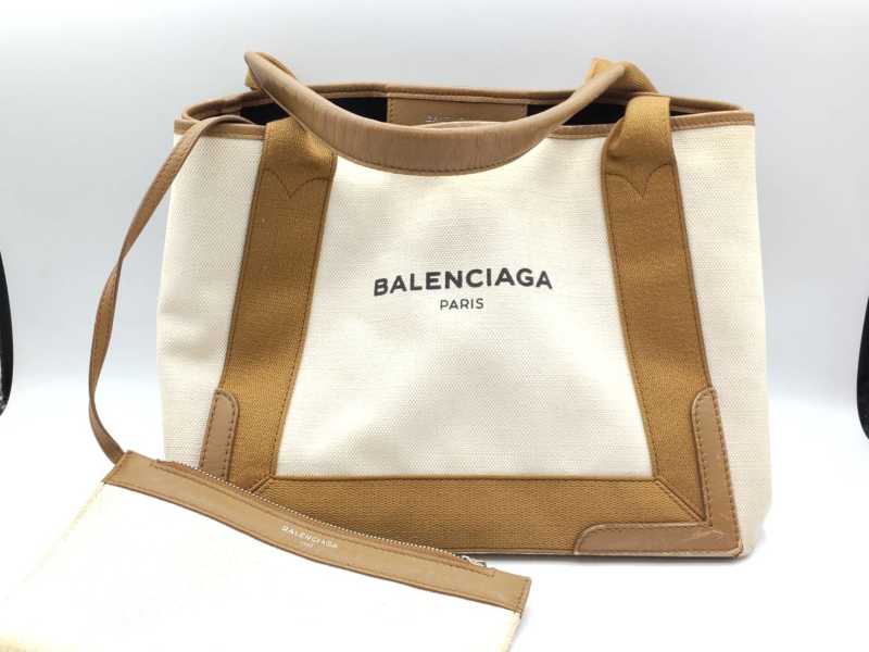 バレンシアガ買取 ネイビーカバ 339933
